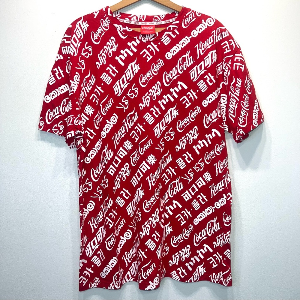 Coca Cola Shirt Mens Size Large Red All Over Print Language Logo